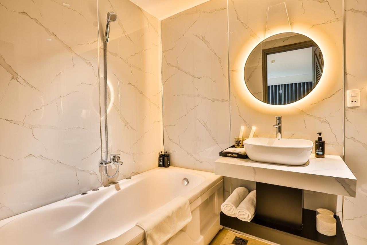 La Paix Sai Gon - Boutique Hotel Ho Chi Minh City Exterior photo